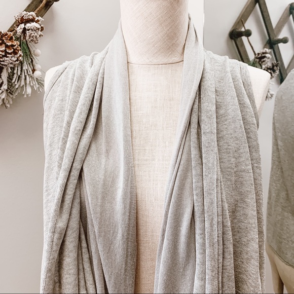 Theory Waterfall Cardigan - Picture 2 of 4